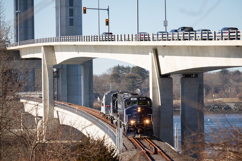 Photo of L063 Exiting the Bridge Headed for PNSY