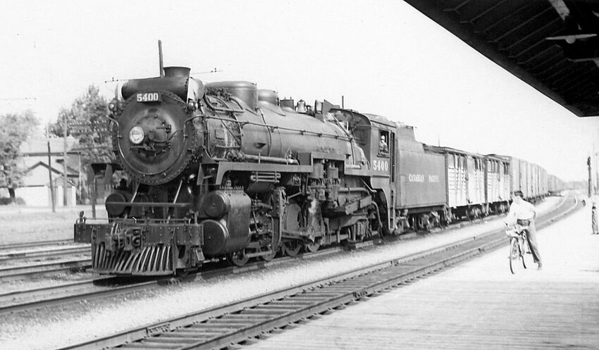 Photo of CPR P2 2-8-2 at Galt in late '50s