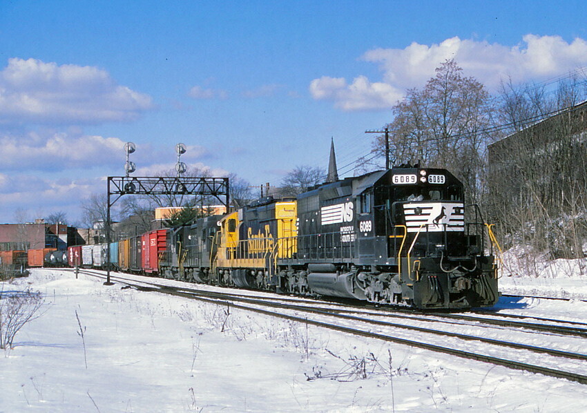 Photo of Norfolk Southern @ Greenfield, Ma.