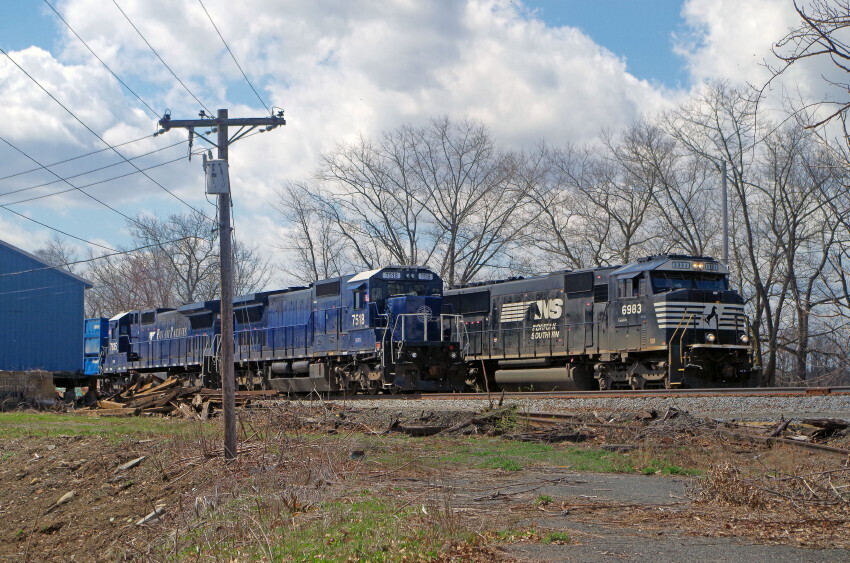Photo of Berkshire & Eastern + Norfolk Southern @ Ayer, Ma.